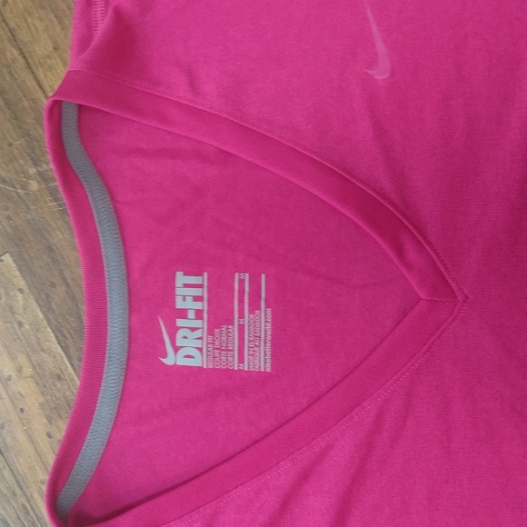 Nike Pink Short Sleeve Tee - Picture 2 of 3